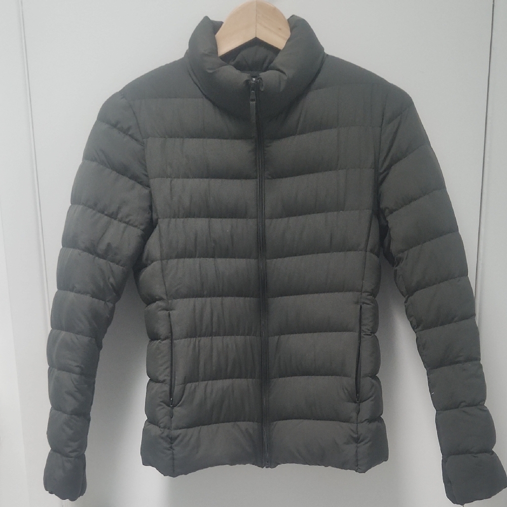 Uniqlo Ultra Light Down Jacket XS
